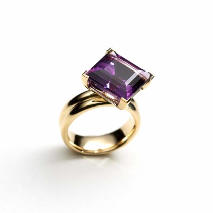 Material 750 Gelbgold - Stein Amethyst Carré