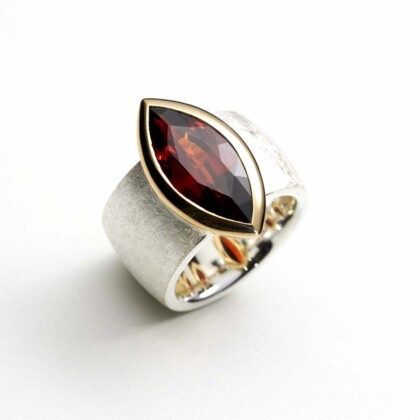 Material 925 Silber - Stein Rhodolith (Granat) Navette facettiert