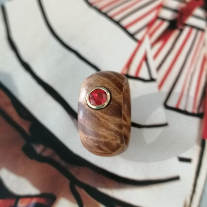 Material Holz 750 Gelbgold - Stein Saphir rund facettiert