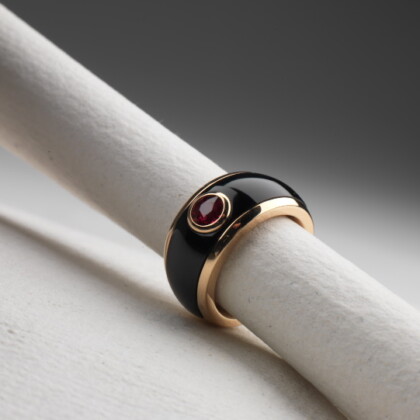 Material Onyx 750 Gelbgold - Stein Saphir und facettiert